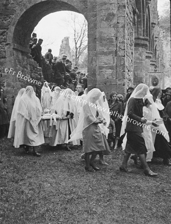 PROCESSION IN THE ABBET SCENES WITHIN THE ABBEY